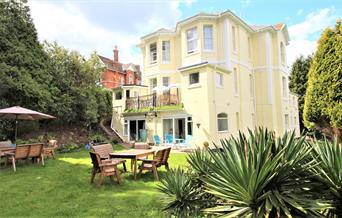 Dog Friendly Holidays Dog Friendly Hotels Torquay Paignton